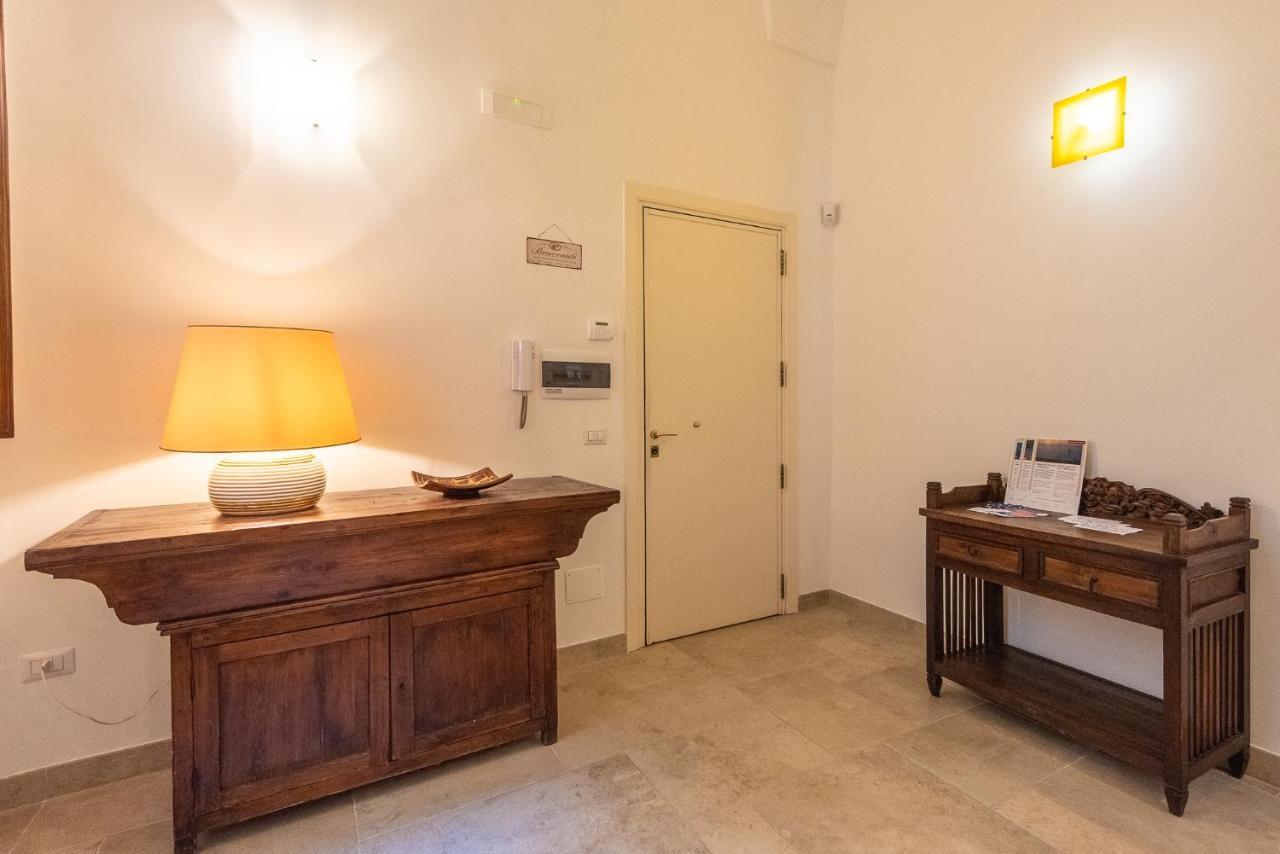 Rubichi 6 - Old Town Apartment Sit Lecce Buitenkant foto