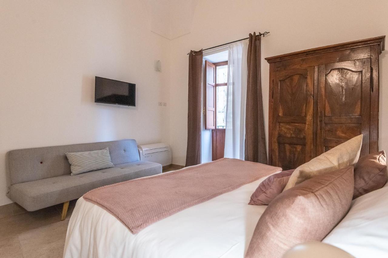 Rubichi 6 - Old Town Apartment Sit Lecce Buitenkant foto