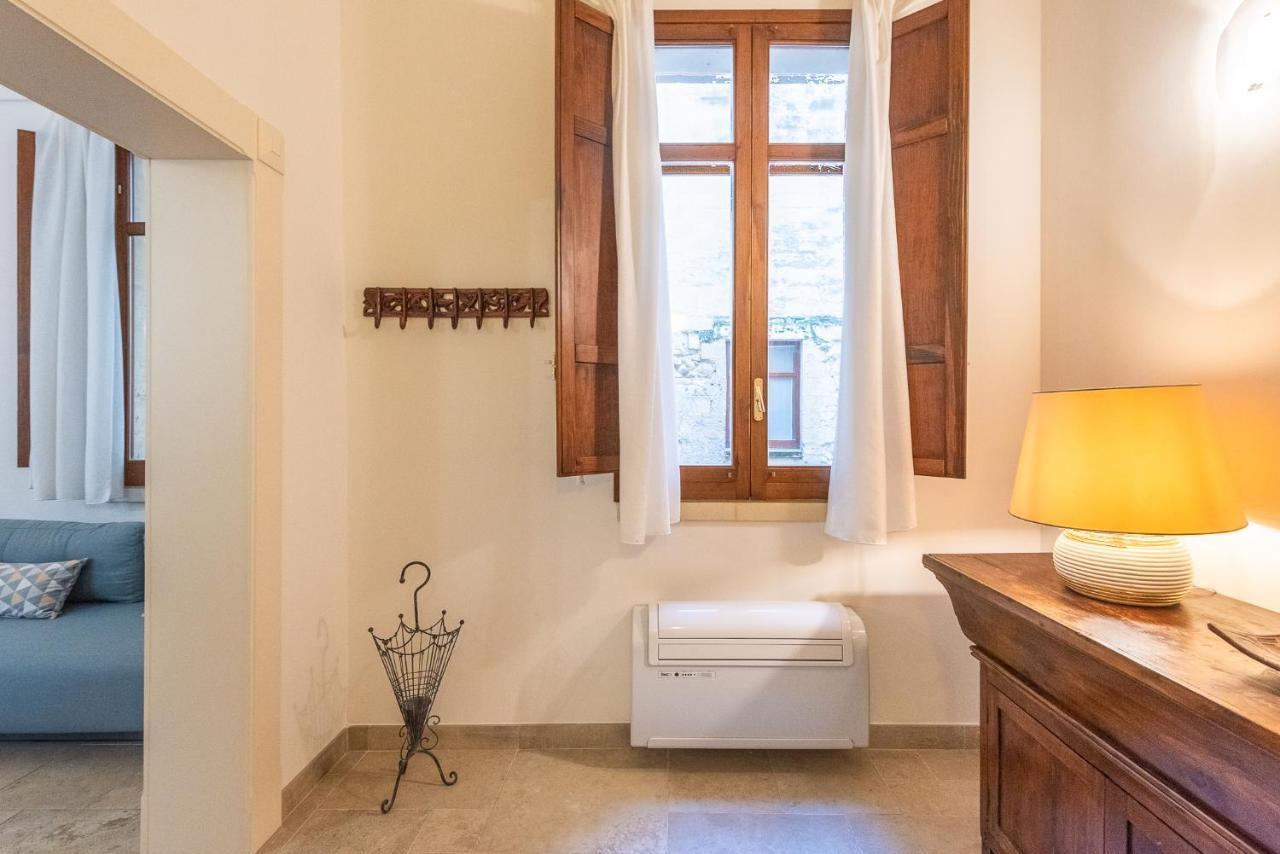 Rubichi 6 - Old Town Apartment Sit Lecce Buitenkant foto
