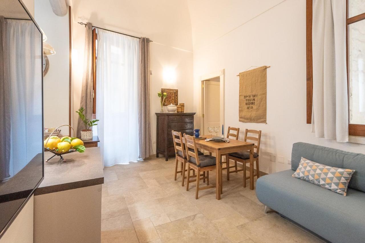 Rubichi 6 - Old Town Apartment Sit Lecce Buitenkant foto